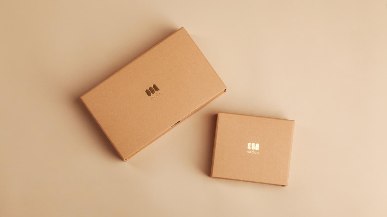 Kraft parcel boxes ready to hand over